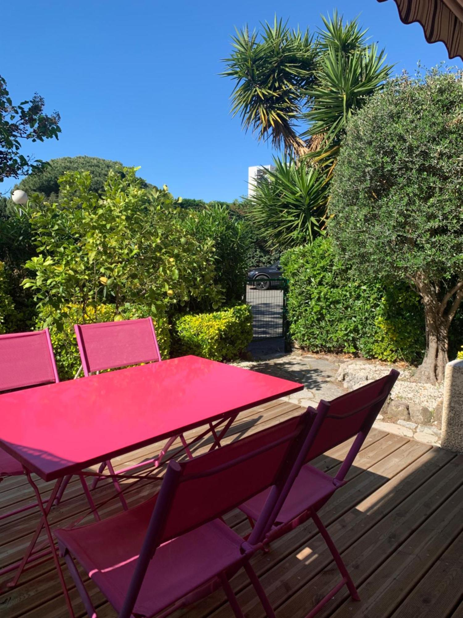 Beau T2 Avec Jardin Frejus Plage Esterno foto
